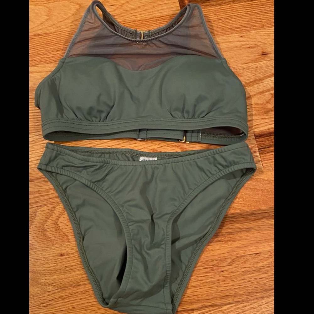 Women’s Bathing Suit